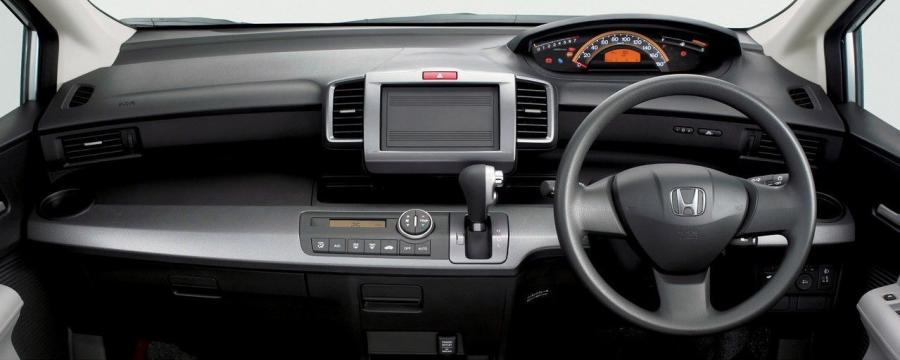  Honda Freed 2008 года  (фото 26 из 56)